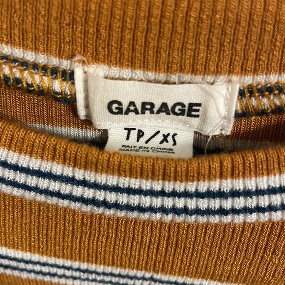 💛BUY ONE GET THE OTHER FREE!💜Garage Crop Tops - Picture 2 of 4